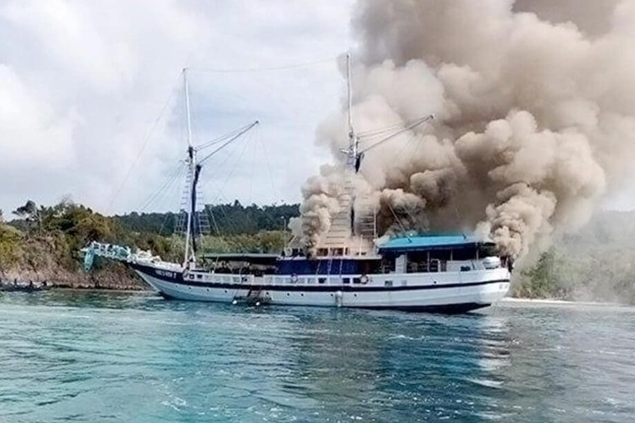 Fire destroys Indo Siren Liveaboard