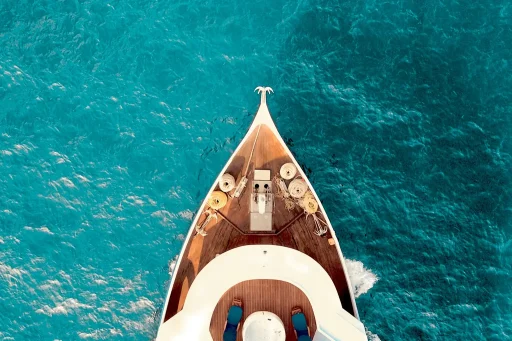 Chinese Billionaire Plans Mass-Market Yachts